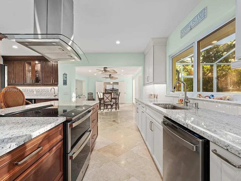 Sanibel Lake Estates - Residential