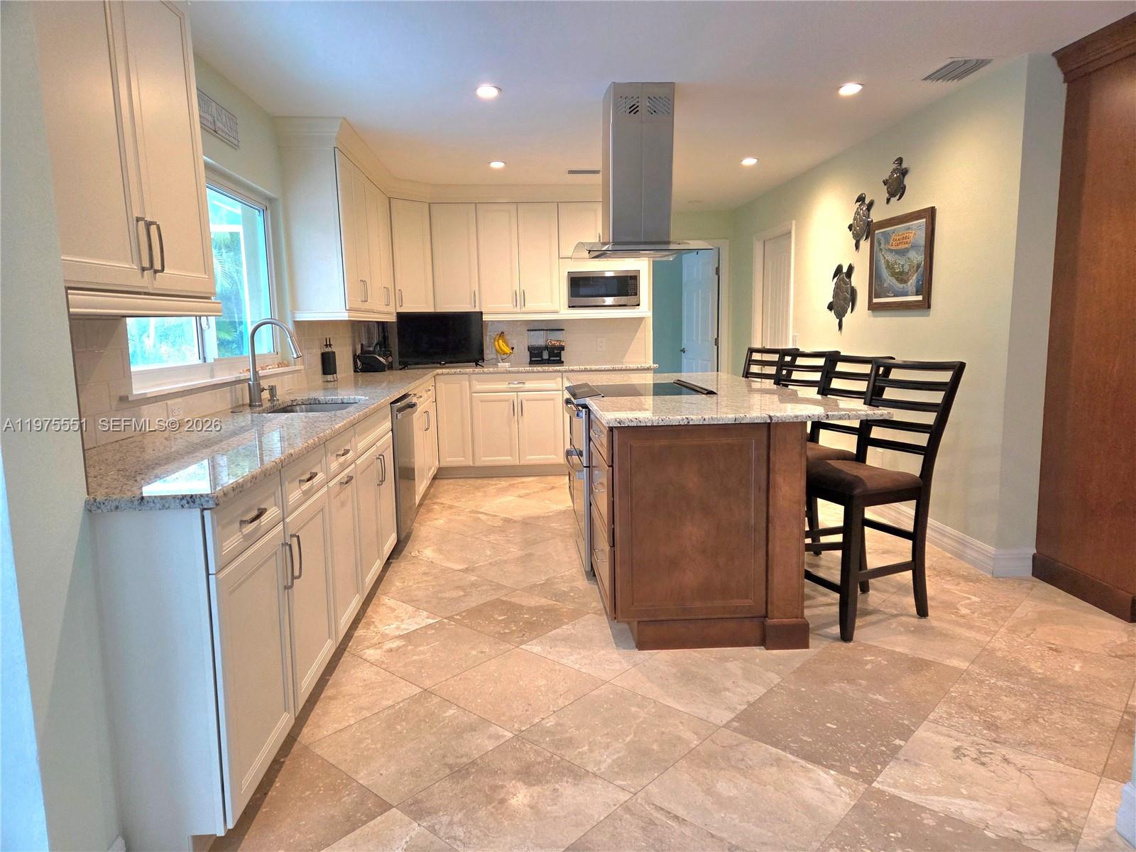 Sanibel Lake Estates - Residential