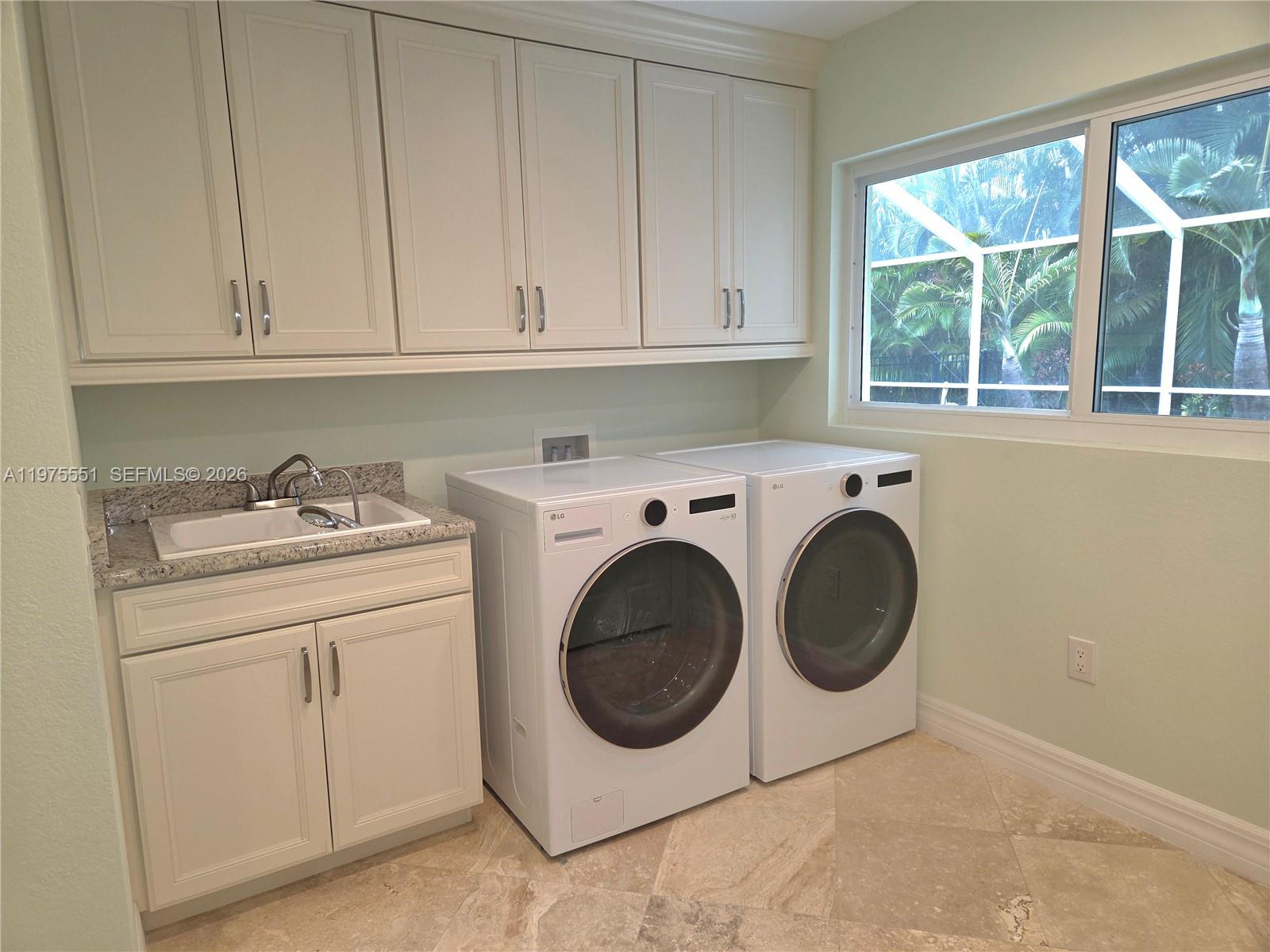 Sanibel Lake Estates - Residential