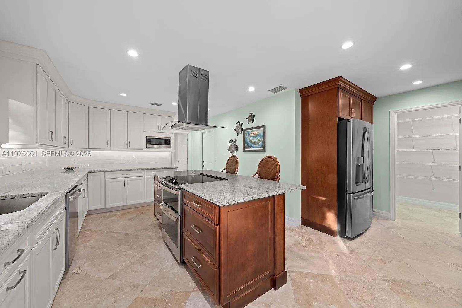 Sanibel Lake Estates - Residential