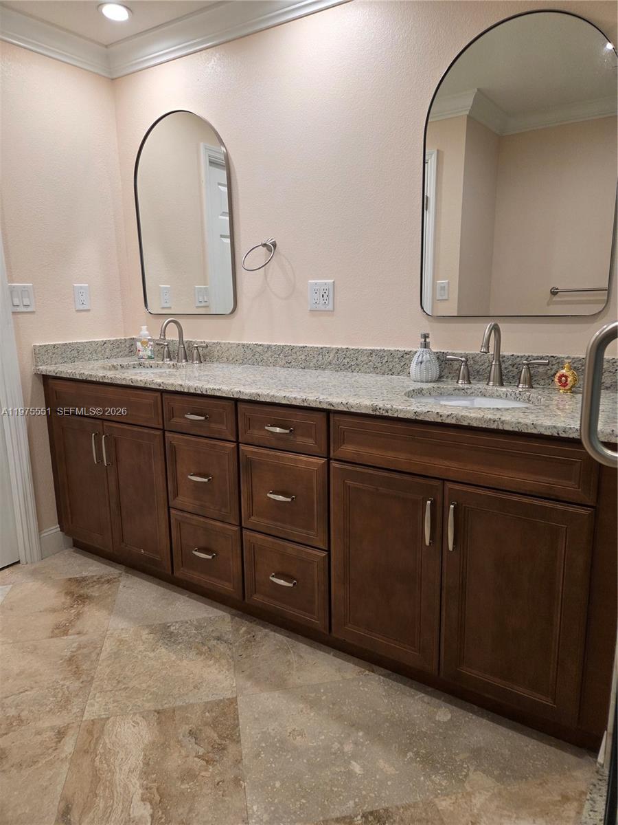 Sanibel Lake Estates - Residential