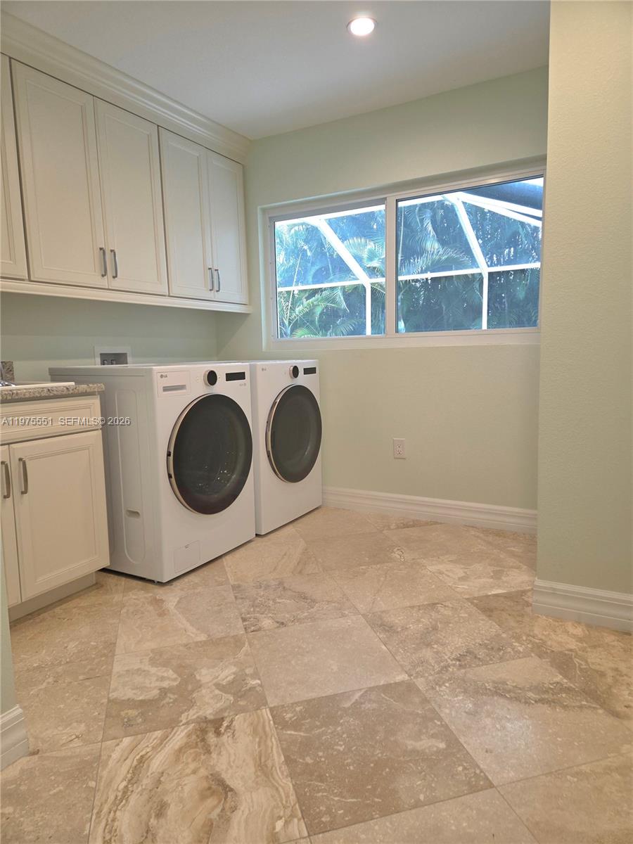 Sanibel Lake Estates - Residential