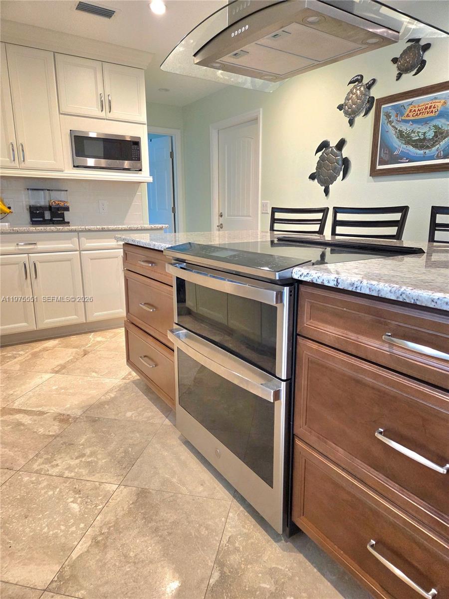 Sanibel Lake Estates - Residential