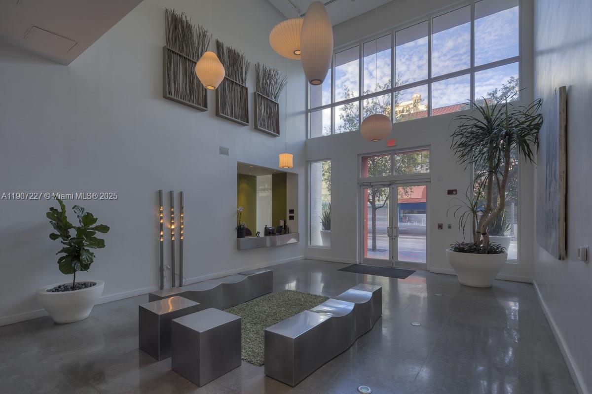 THE LOFT DOWNTOWN II COND - Residential Lease