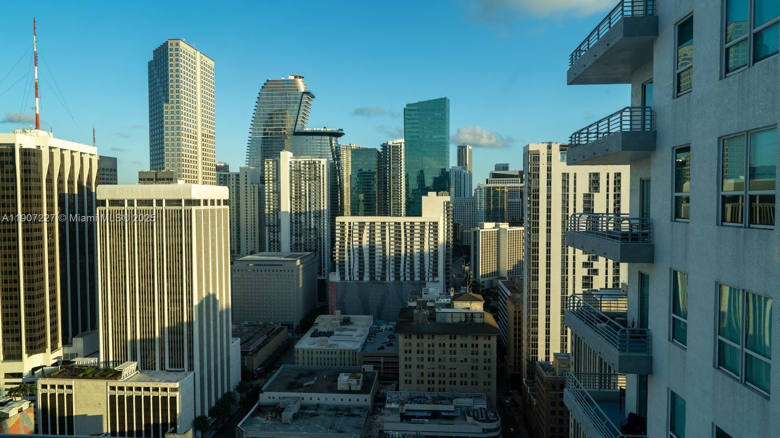 THE LOFT DOWNTOWN II COND - Residential Lease