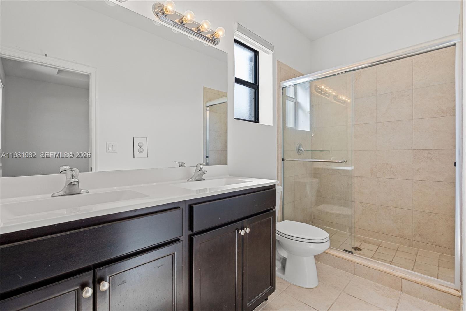 COCO PALM VILLAS - Residential Lease