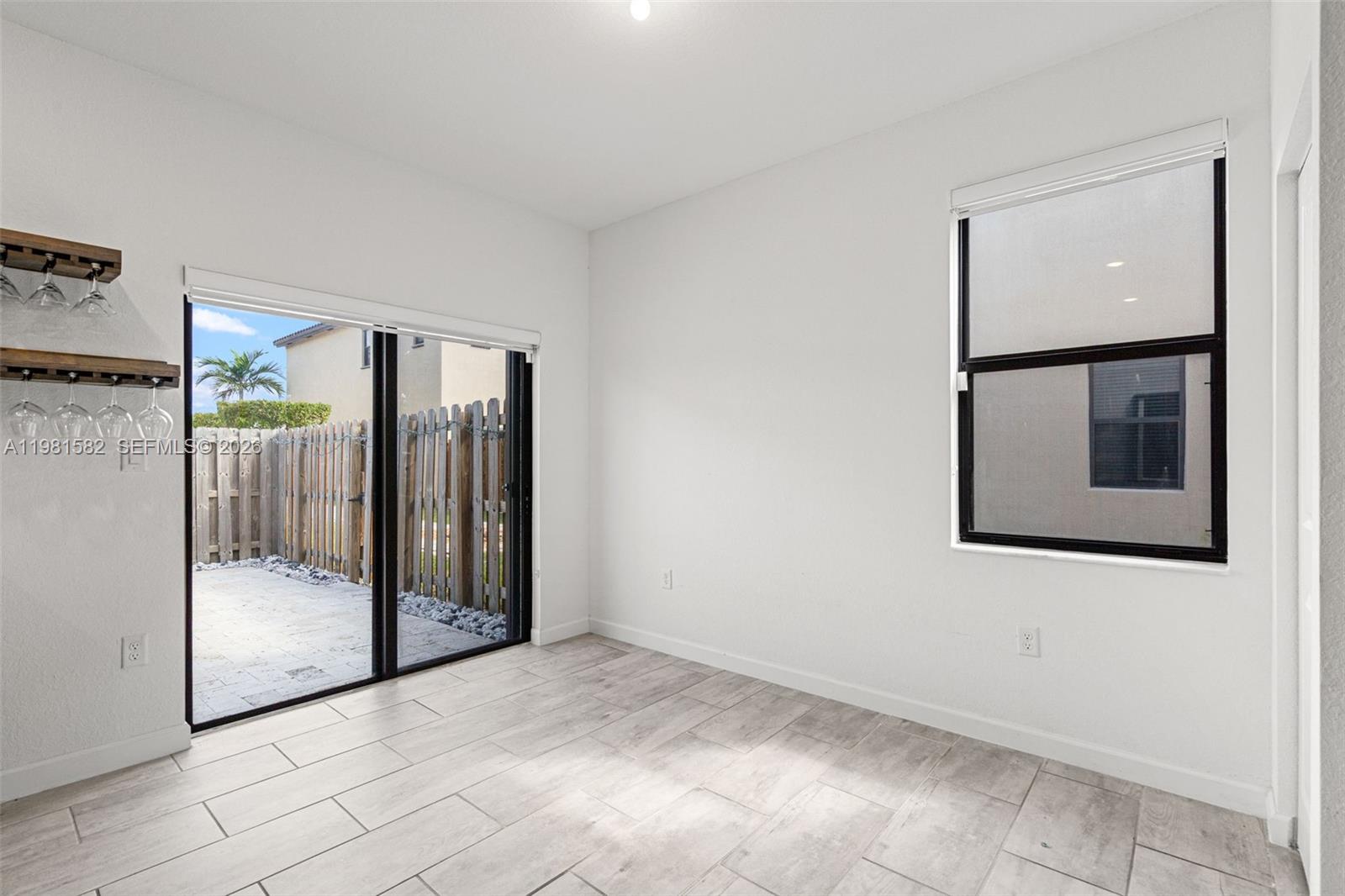 COCO PALM VILLAS - Residential Lease