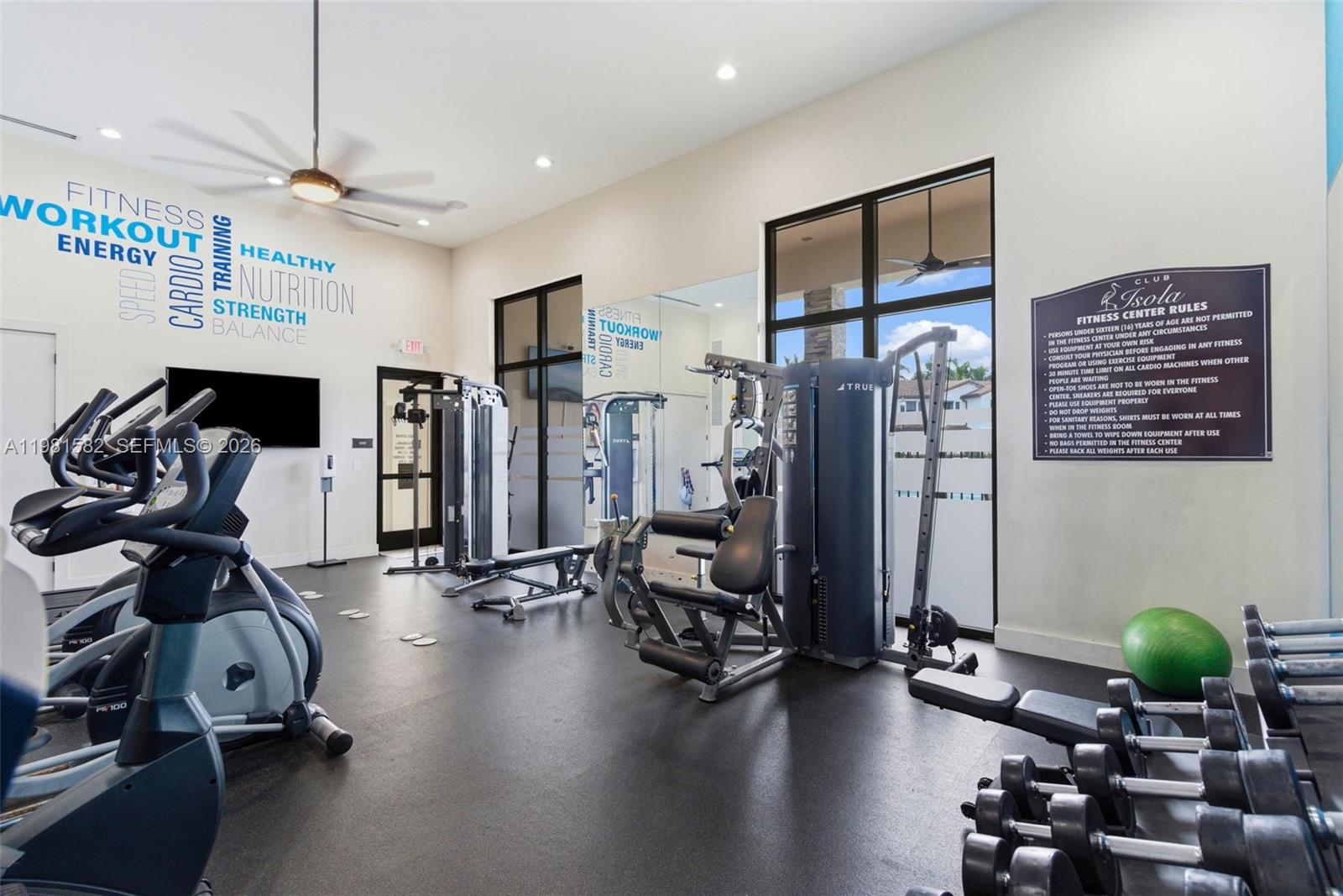 COCO PALM VILLAS - Residential Lease