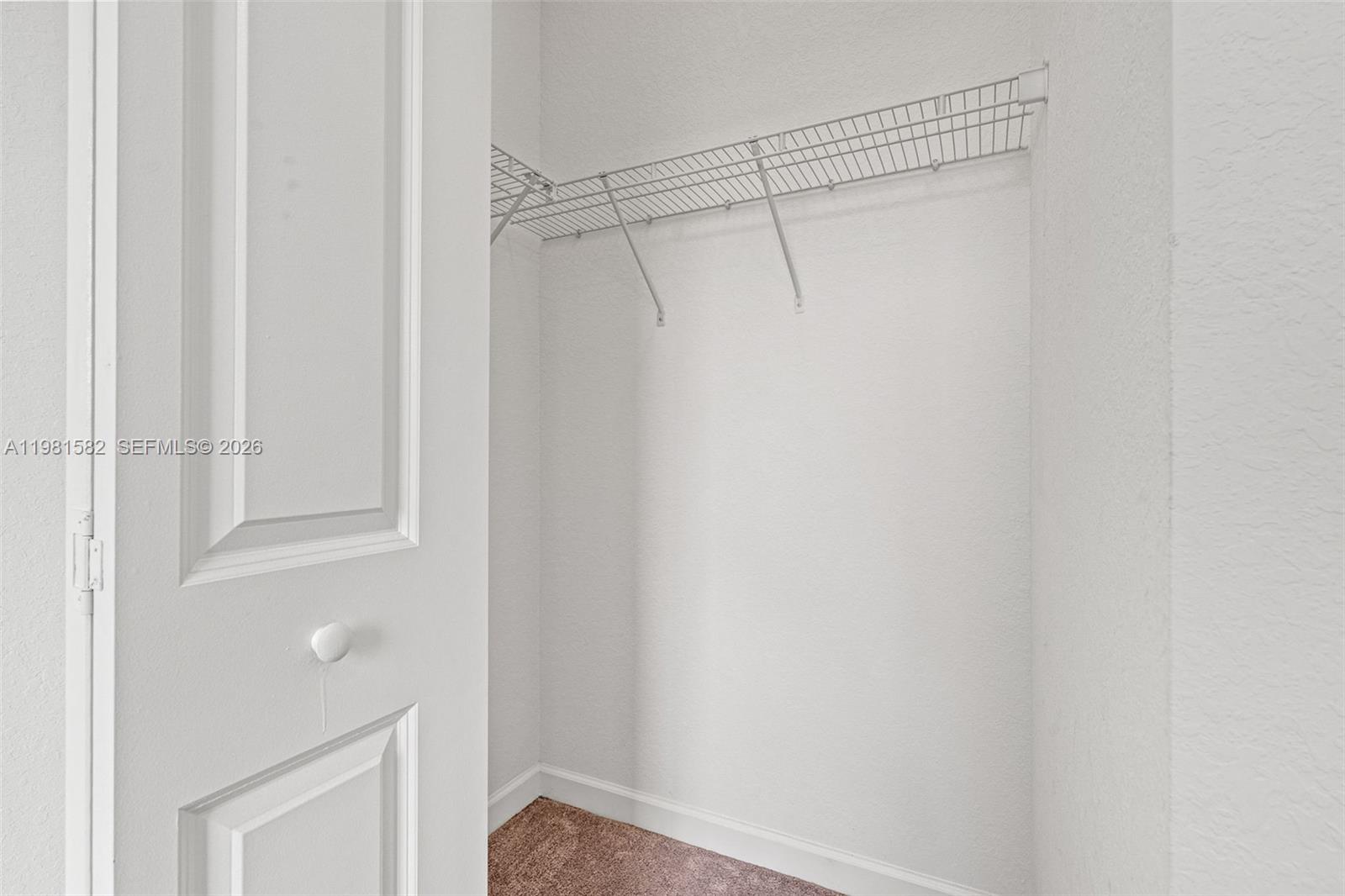 COCO PALM VILLAS - Residential Lease