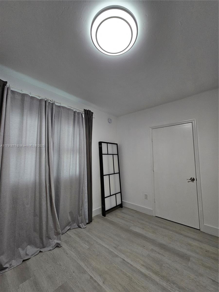 THE OAKS I CONDO - Residential