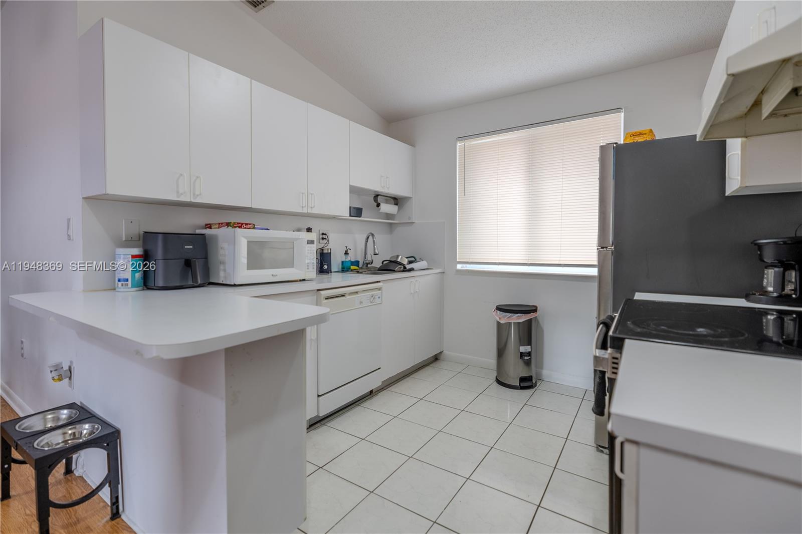 DORAL COURT CONDO - Residential Lease
