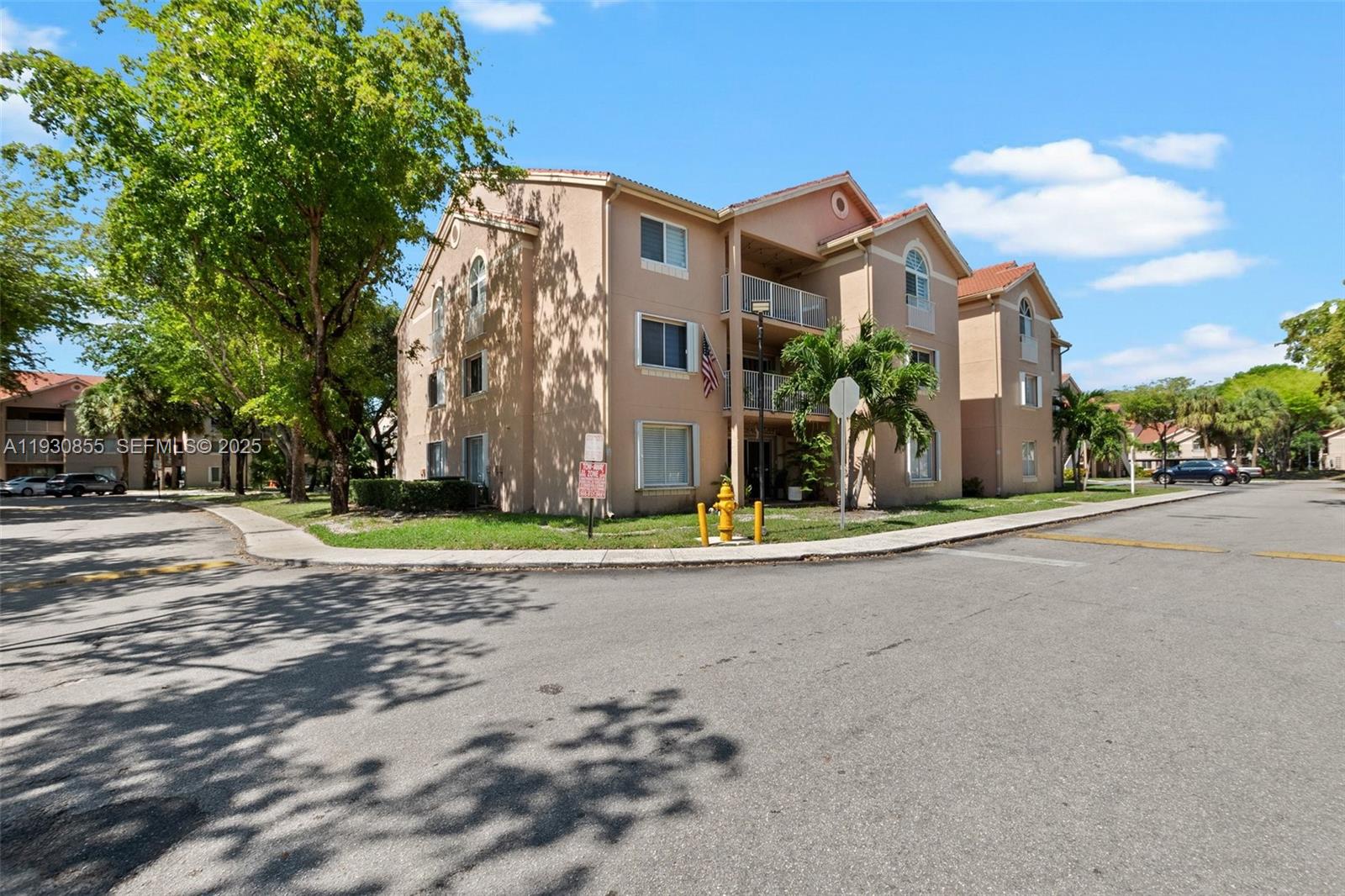 ROYAL PALM PLACE - Residential Lease