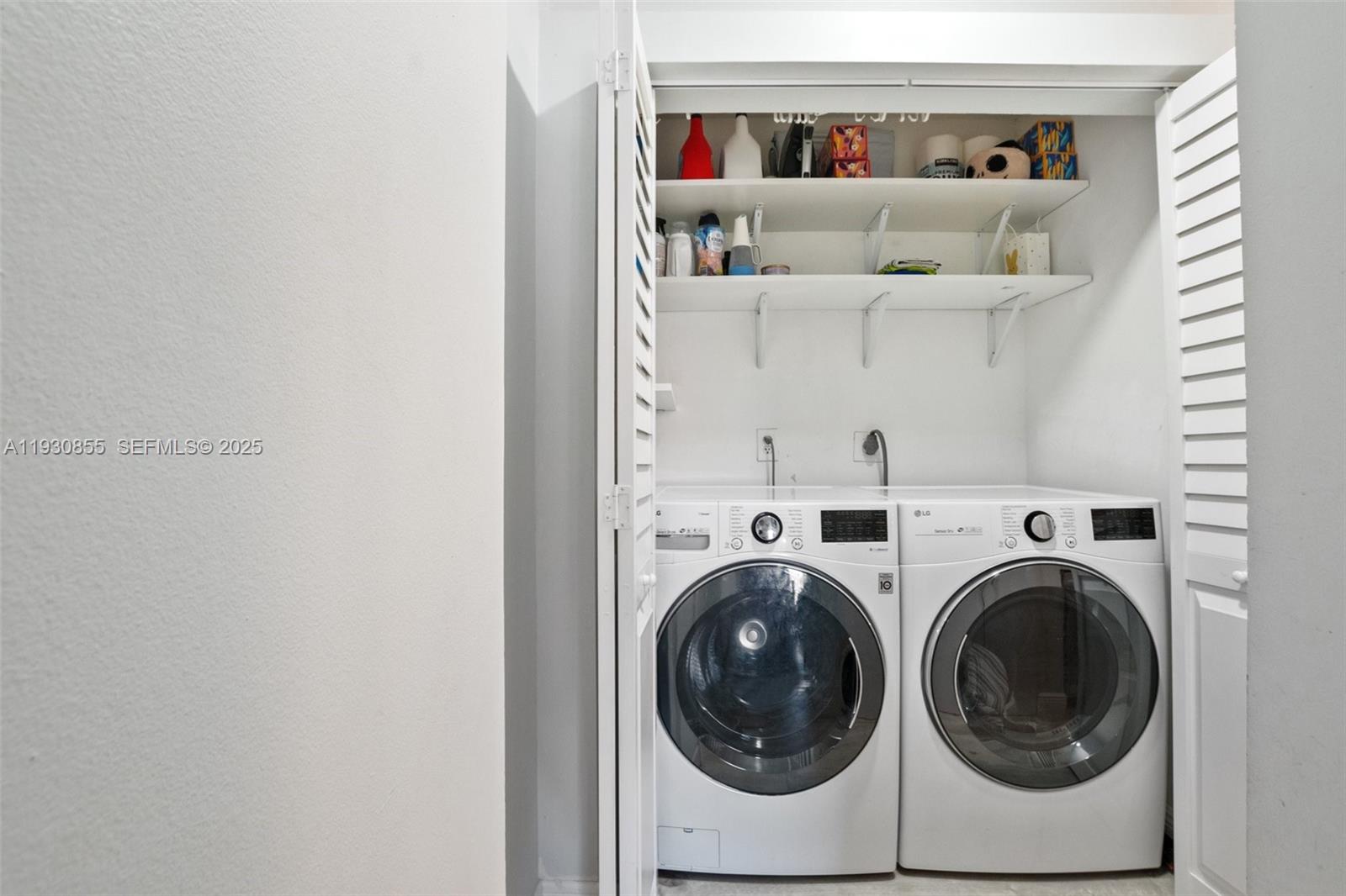 ROYAL PALM PLACE - Residential Lease