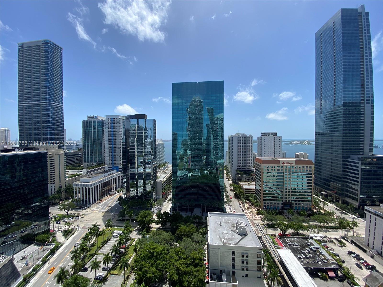 SlS BRICKELL - Residential Lease