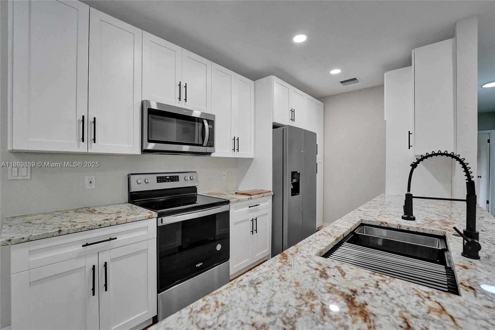 IVES ESTATES SEC 3 - Residential