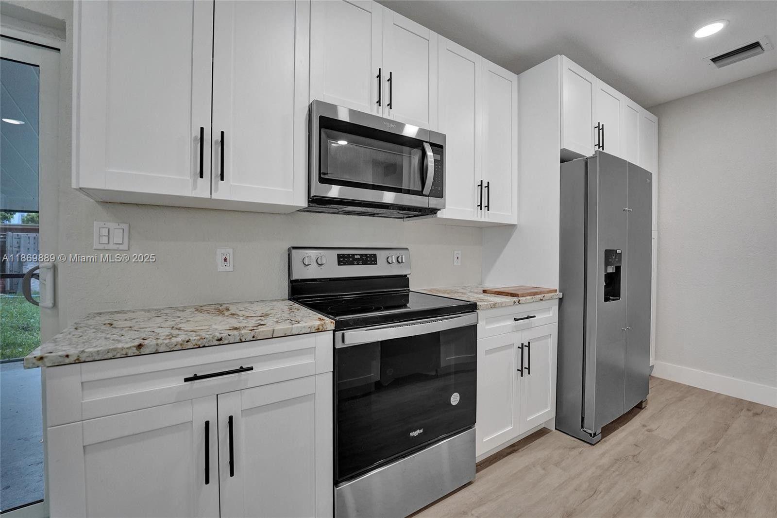 IVES ESTATES SEC 3 - Residential