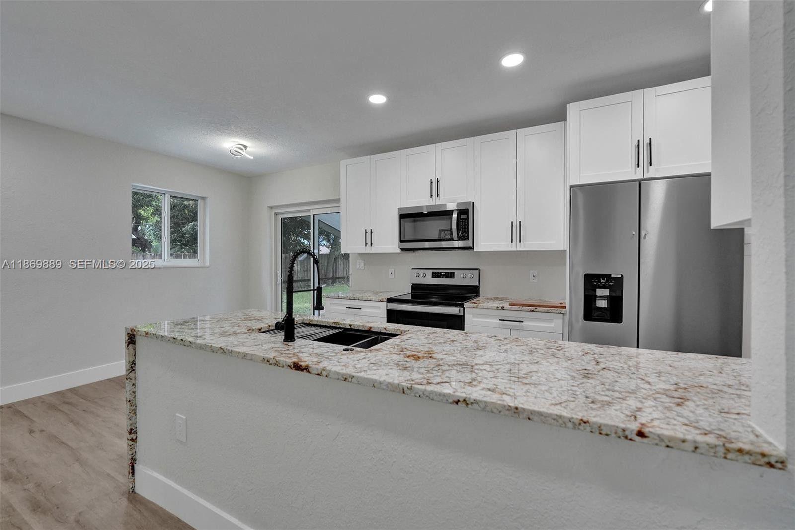 IVES ESTATES SEC 3 - Residential