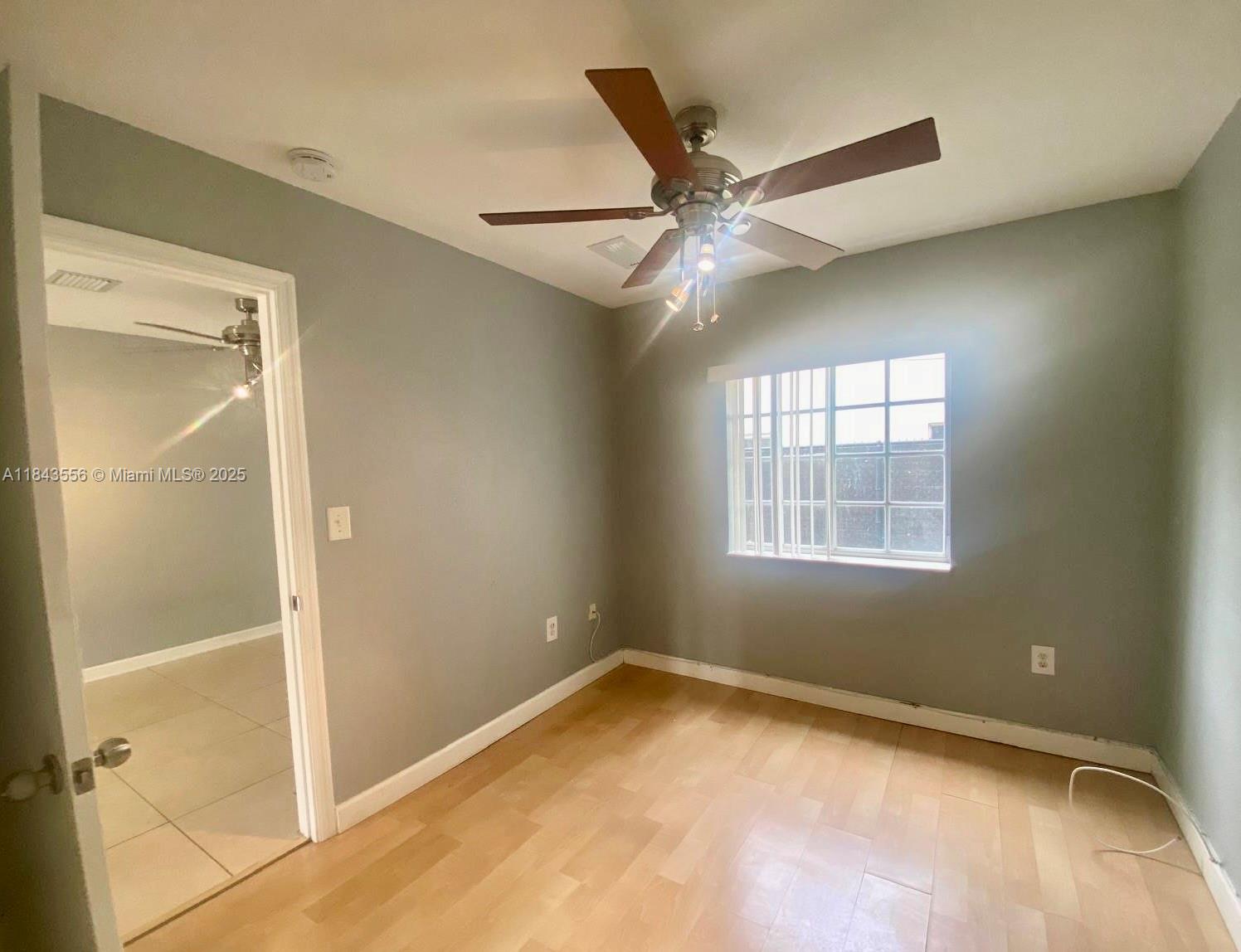 AQUA VISTA TOWNHOMES COND - Residential Lease