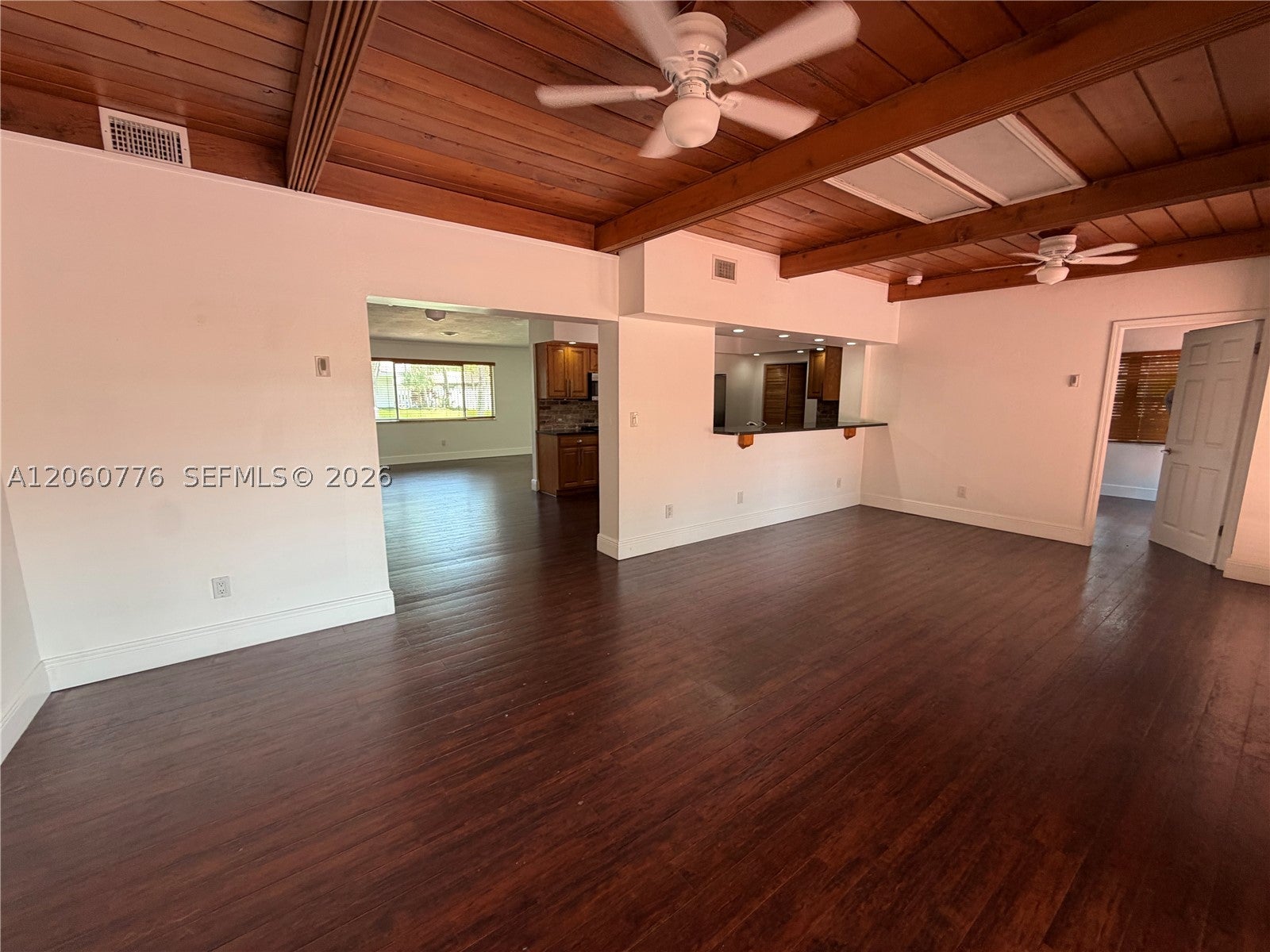 6305 Marlin Dr