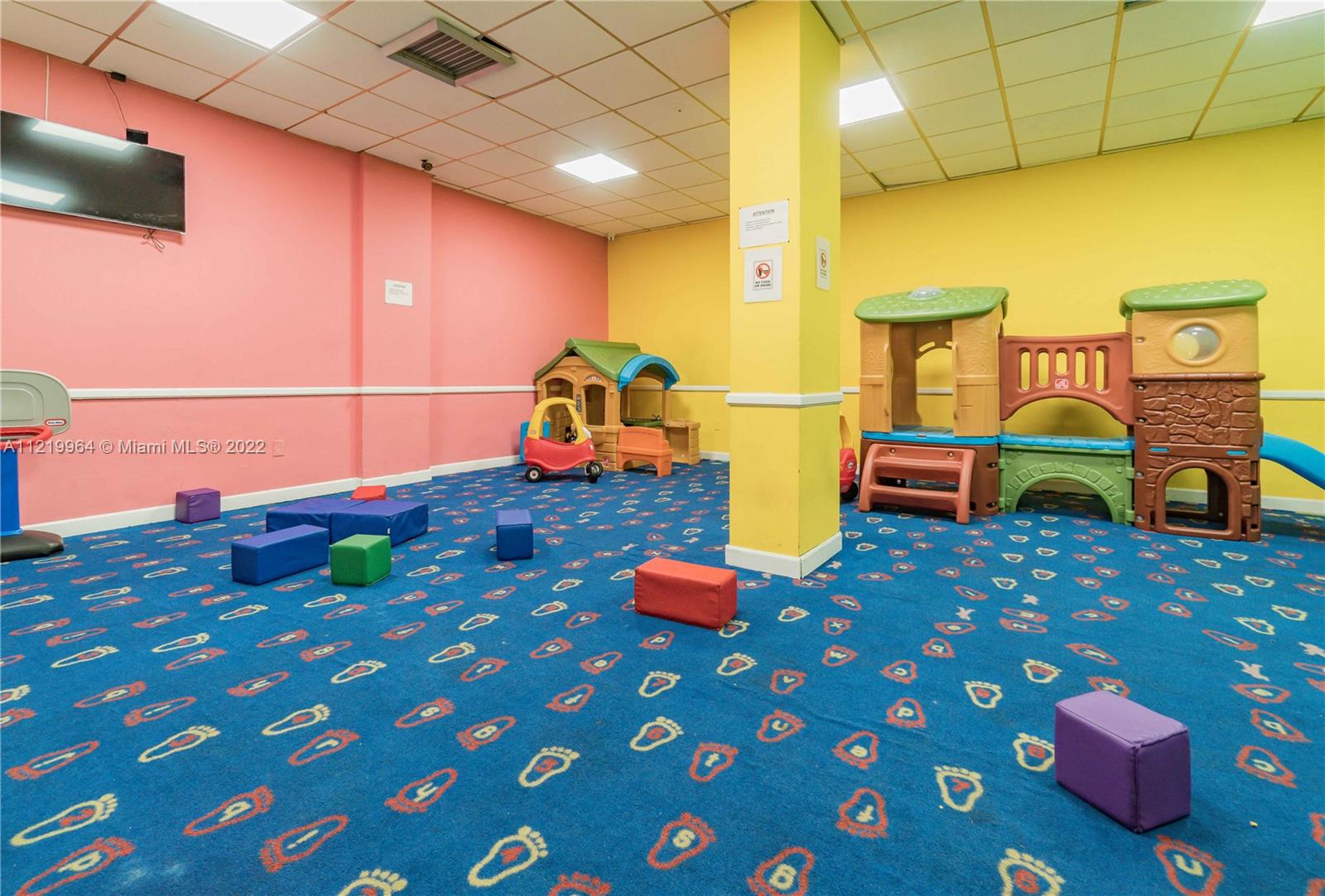 TOWER FORTY ONE CONDO - Residential Lease