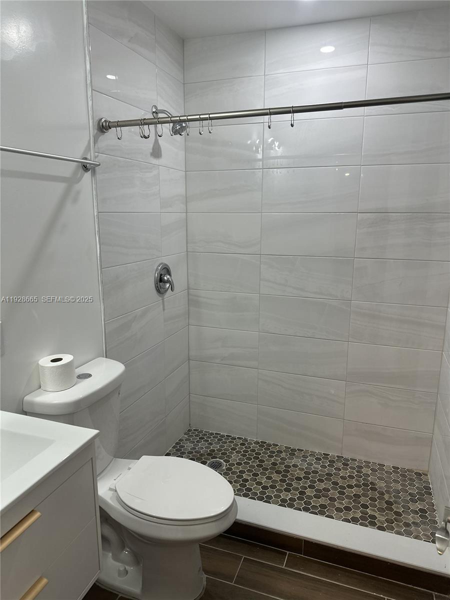 HERITAGE HOMES - Residential Lease