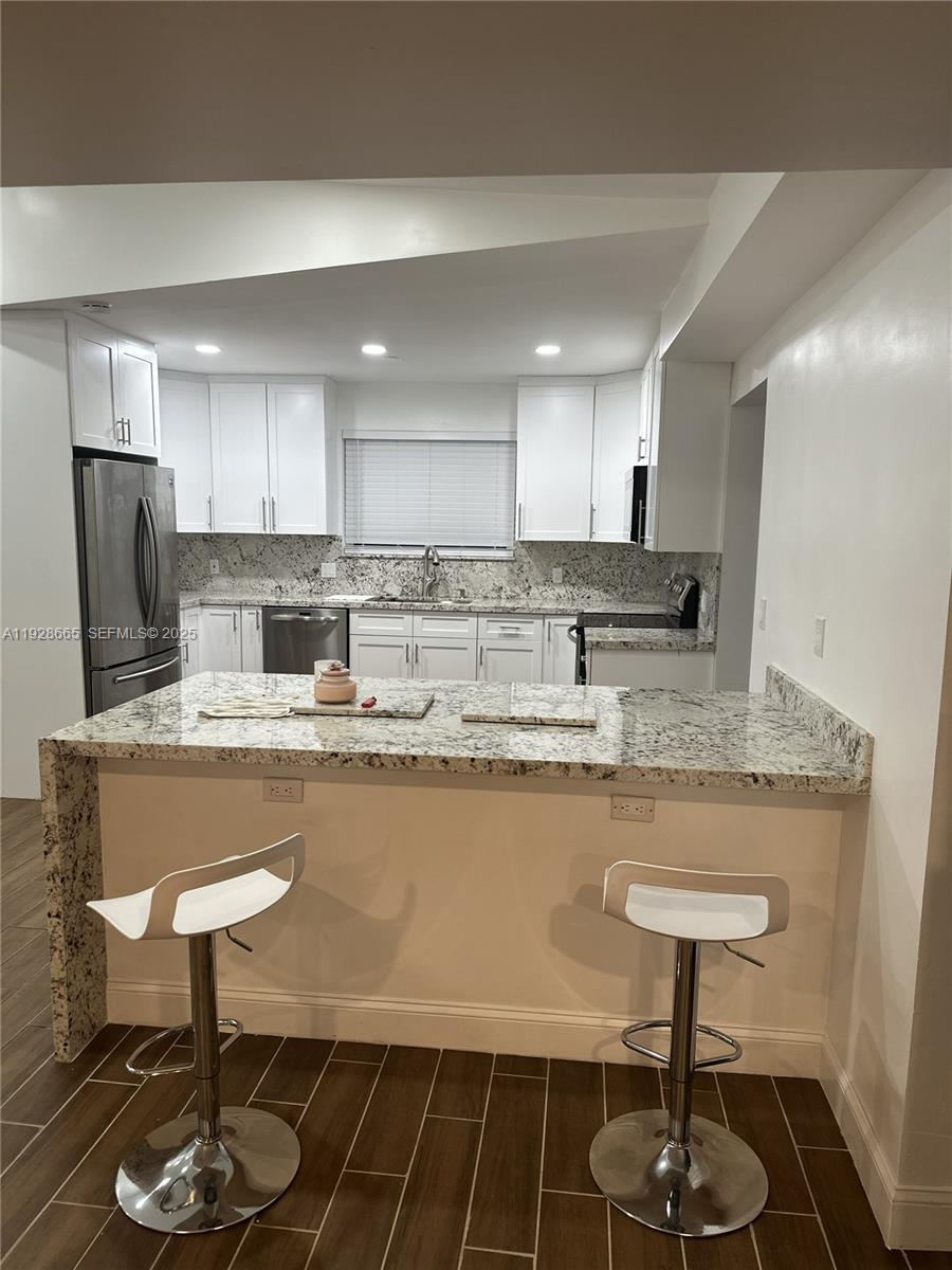 HERITAGE HOMES - Residential Lease