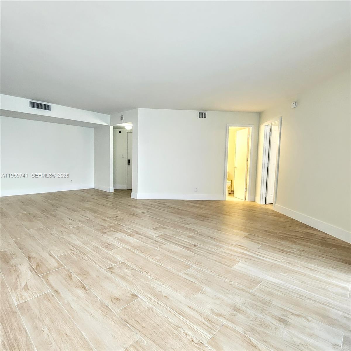 TOWER AT BISCAYNE COVE CO - Residential Lease