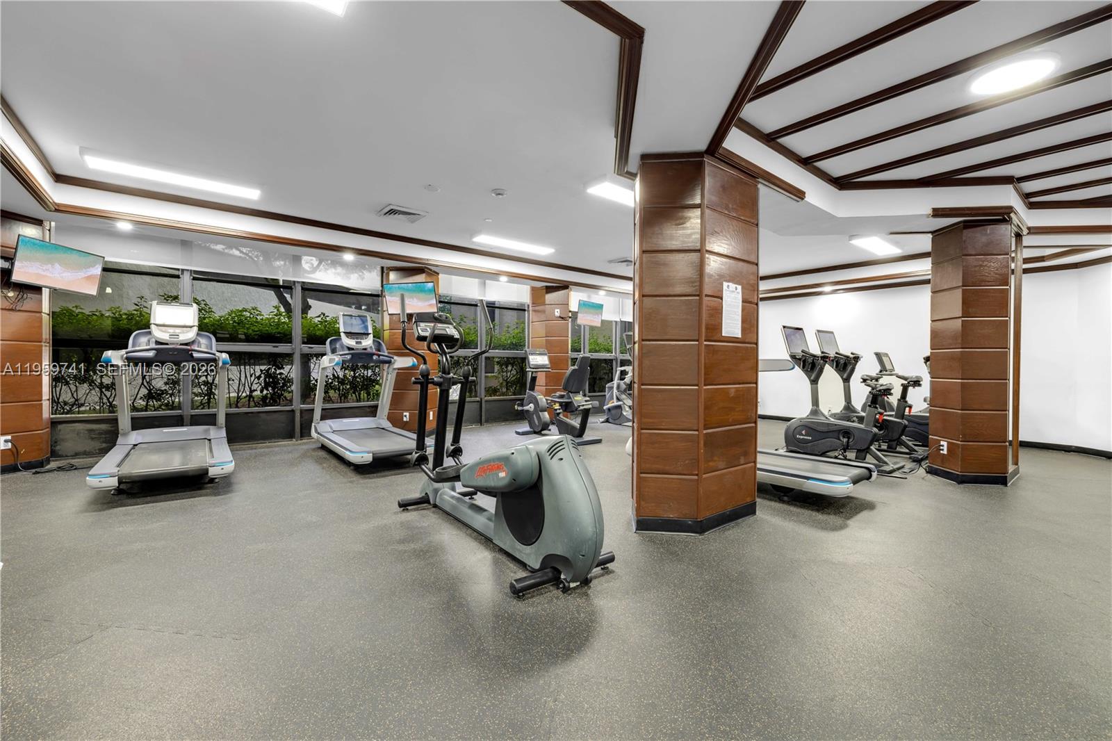 TOWER AT BISCAYNE COVE CO - Residential Lease