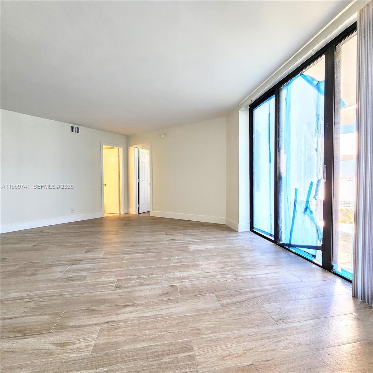 TOWER AT BISCAYNE COVE CO - Residential Lease