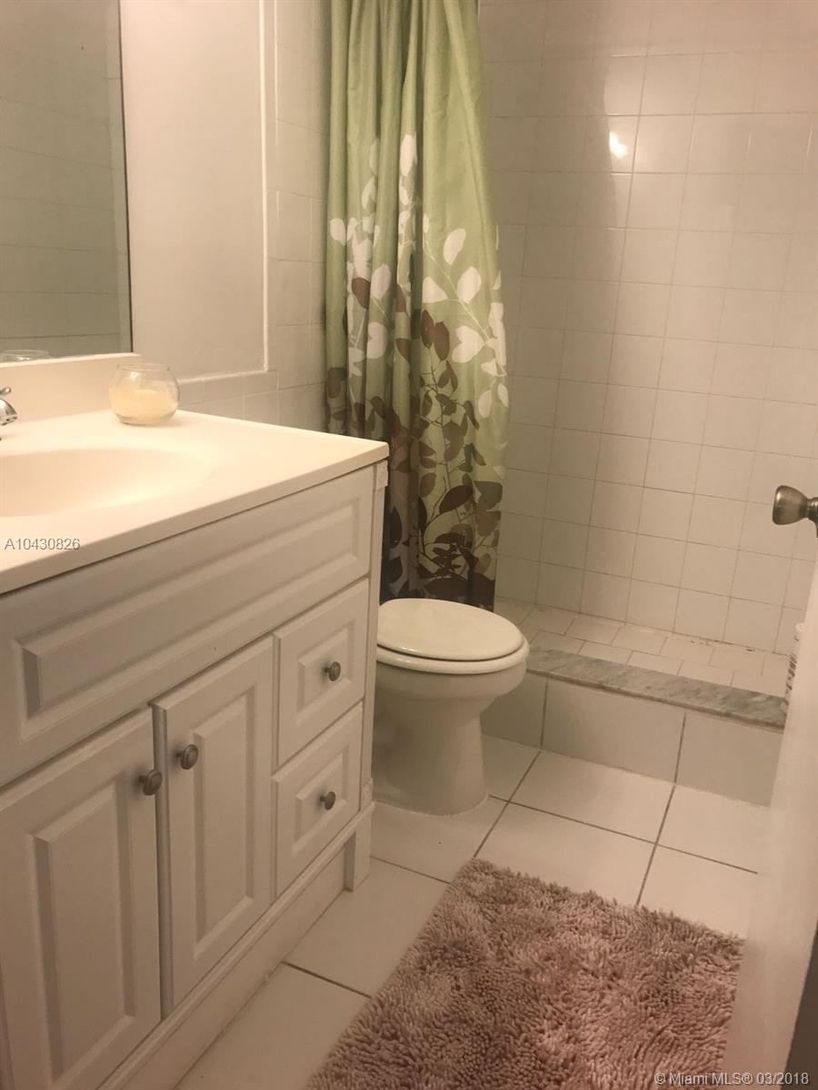 PALM VILLAGE CLUB CONDO - Residential