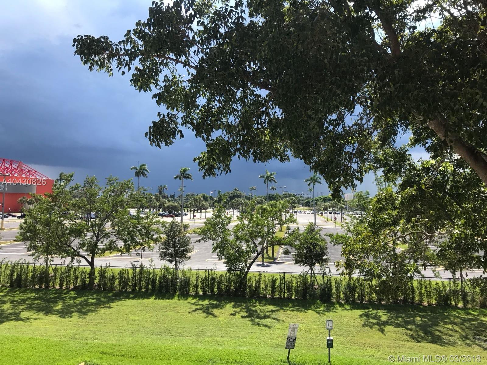 PALM VILLAGE CLUB CONDO - Residential