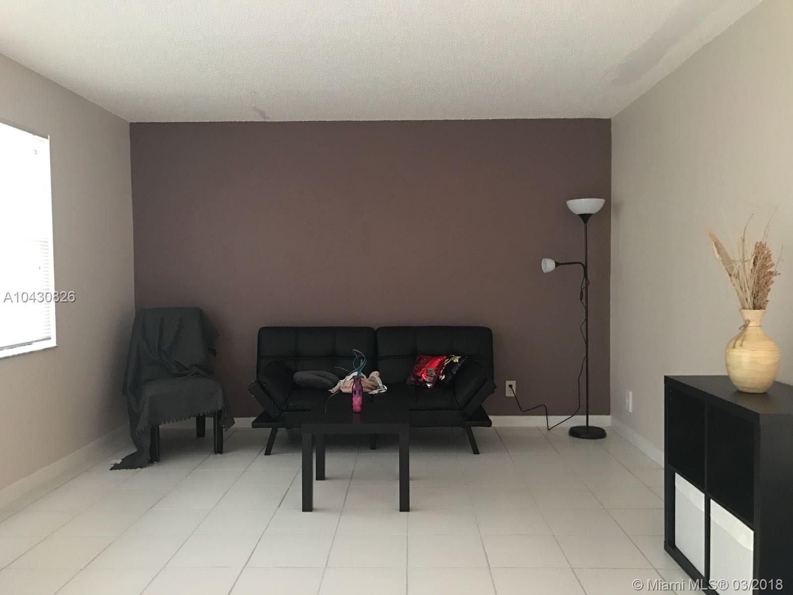 PALM VILLAGE CLUB CONDO - Residential