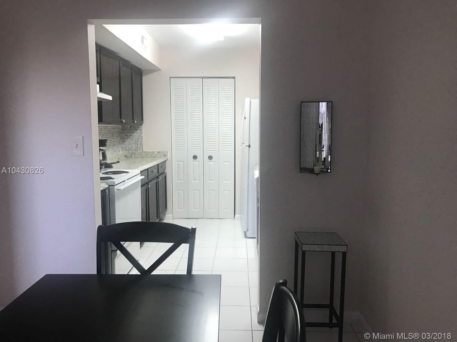 PALM VILLAGE CLUB CONDO - Residential