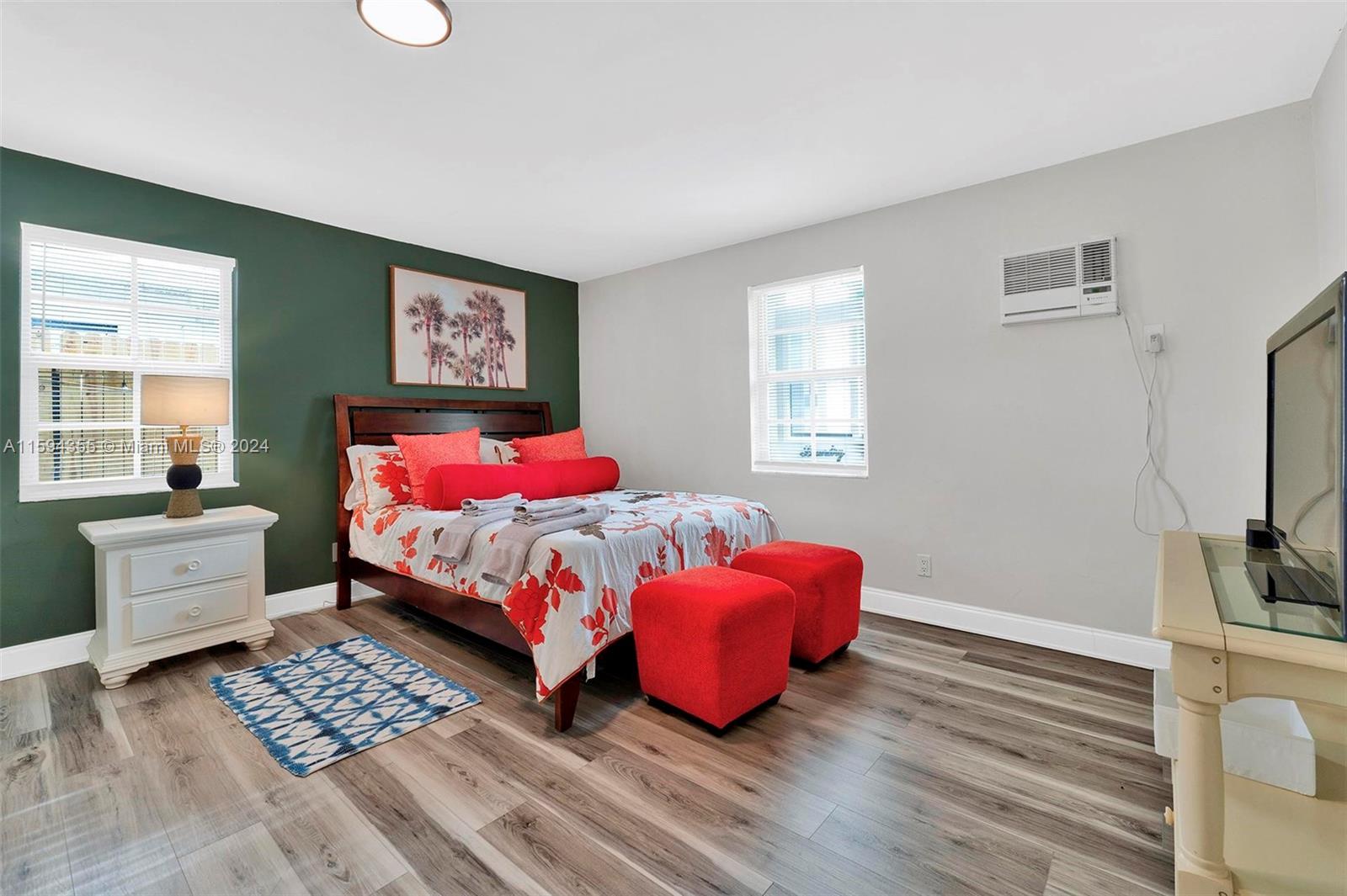 LAKEVIEW MNR - Residential Income