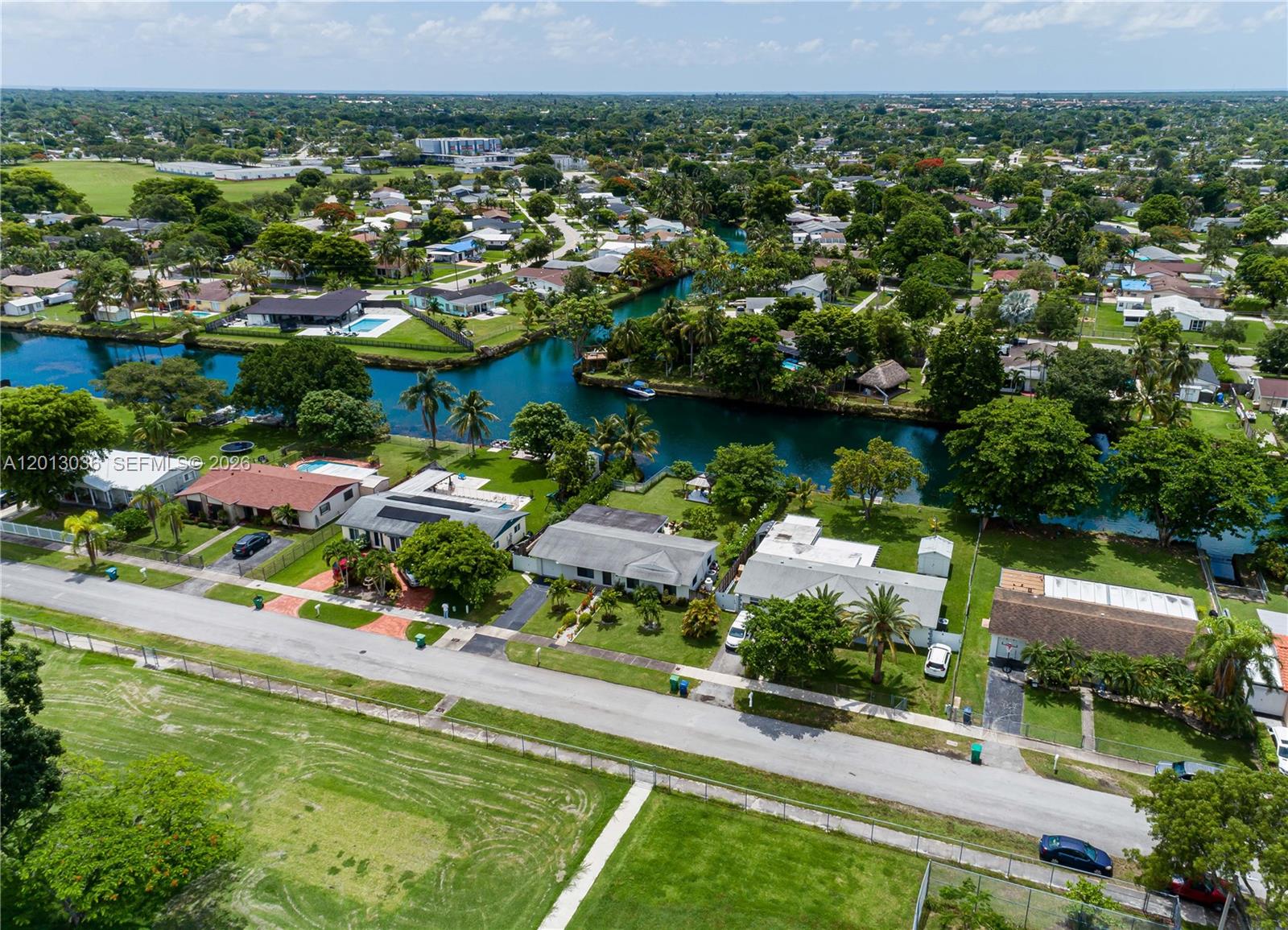 POINT ROYALE SEC THREE - Residential Lease