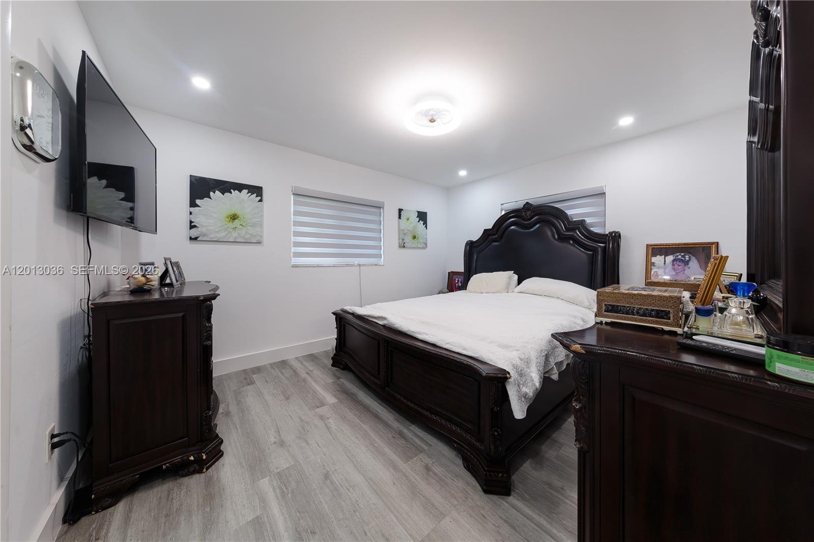 POINT ROYALE SEC THREE - Residential Lease