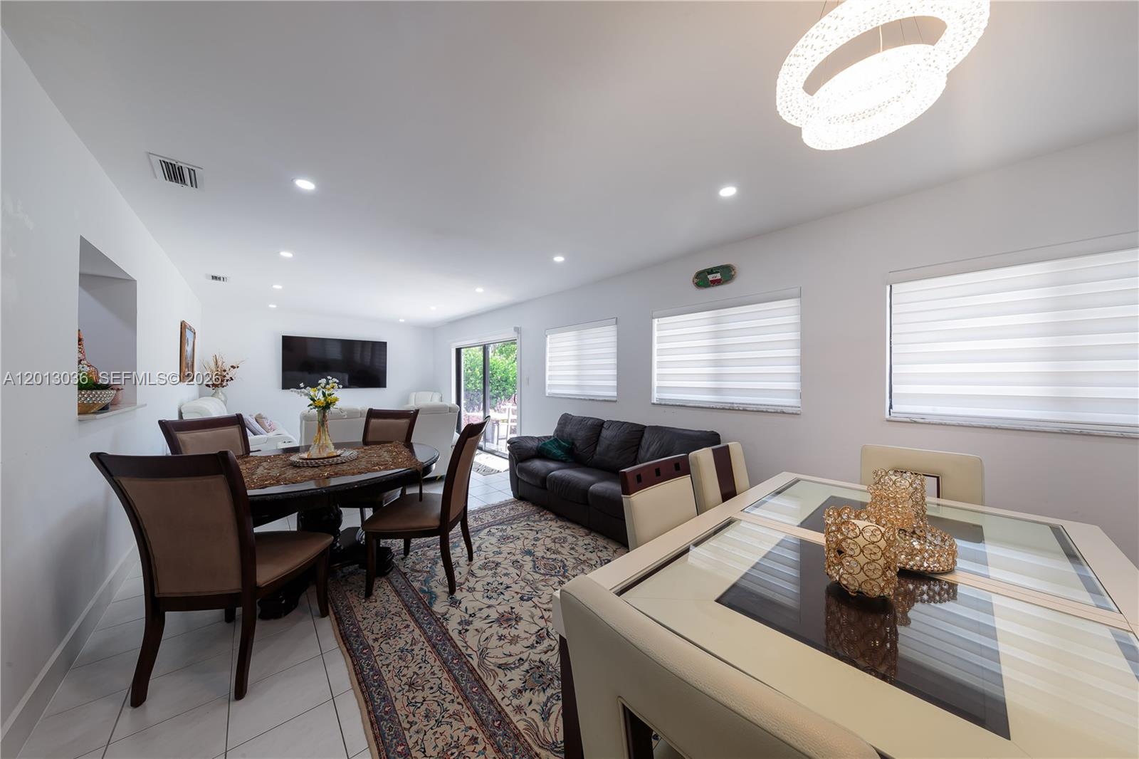POINT ROYALE SEC THREE - Residential Lease