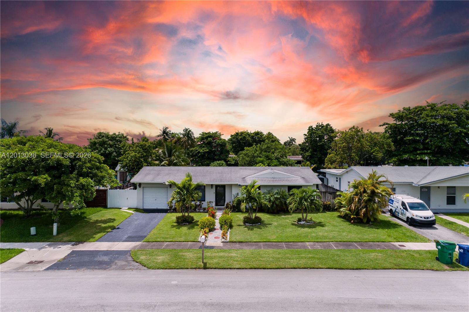 POINT ROYALE SEC THREE - Residential Lease