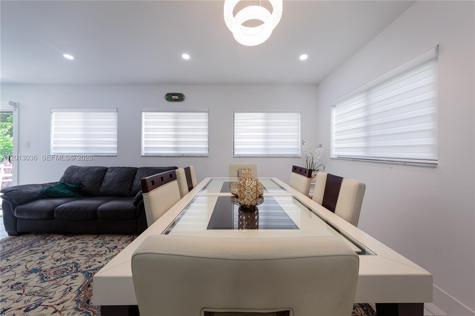 POINT ROYALE SEC THREE - Residential Lease