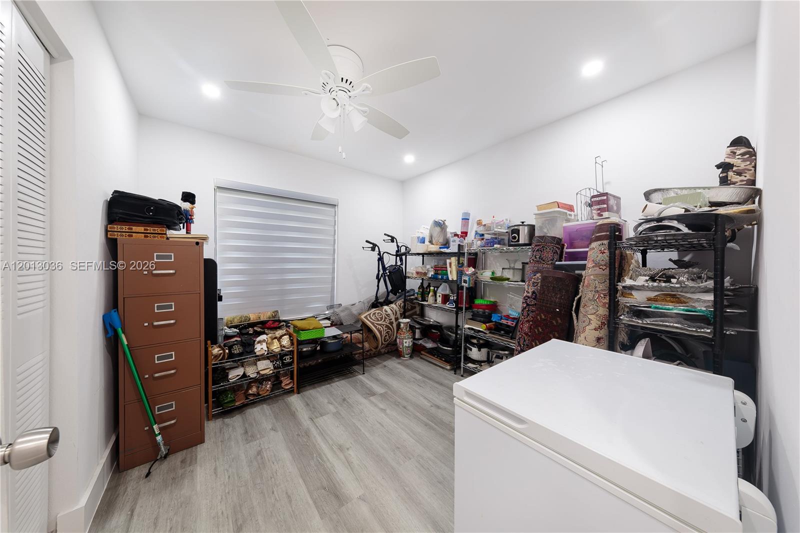 POINT ROYALE SEC THREE - Residential Lease
