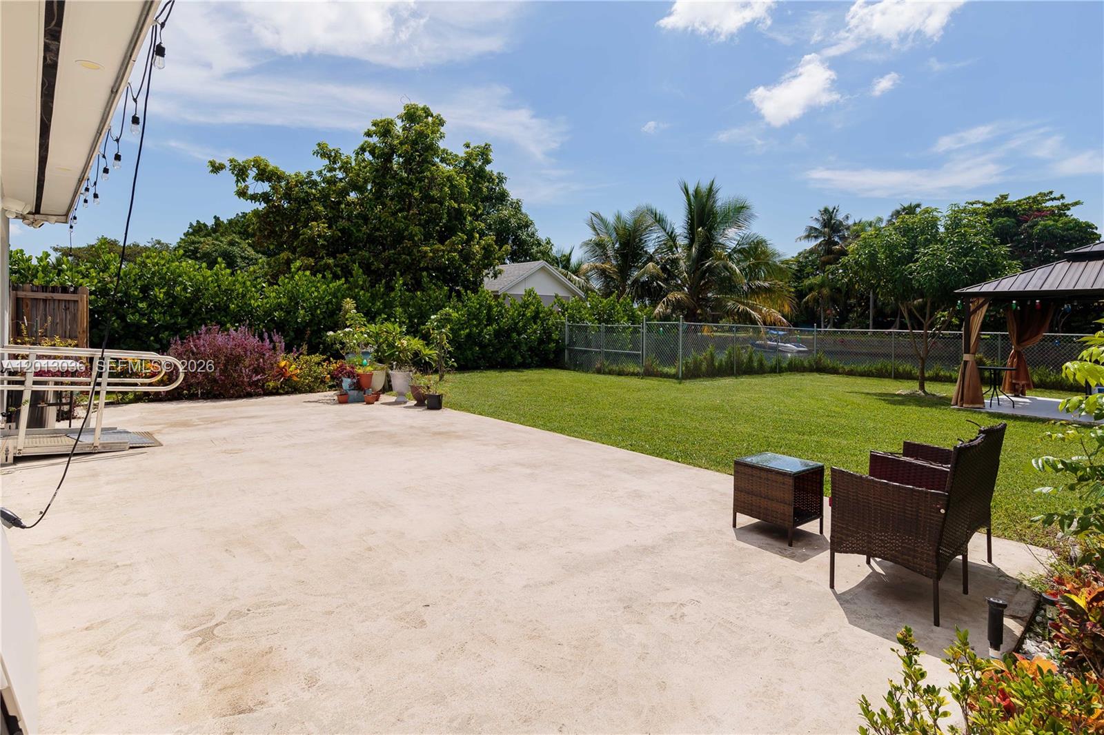 POINT ROYALE SEC THREE - Residential Lease