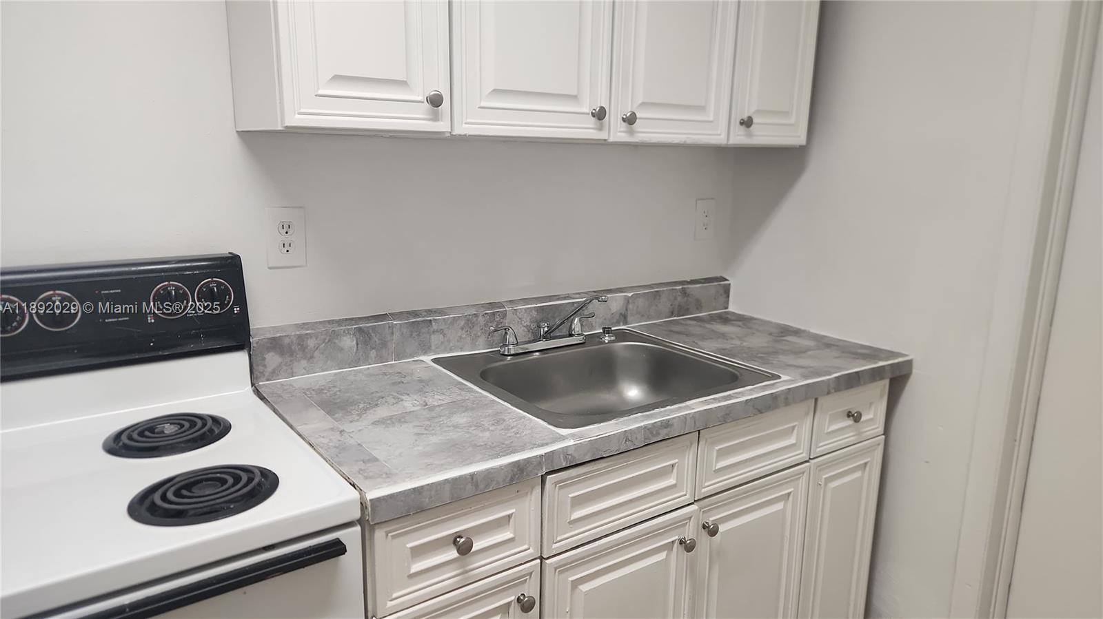 WASHINGTON PARK FOURTH AD - Residential Lease