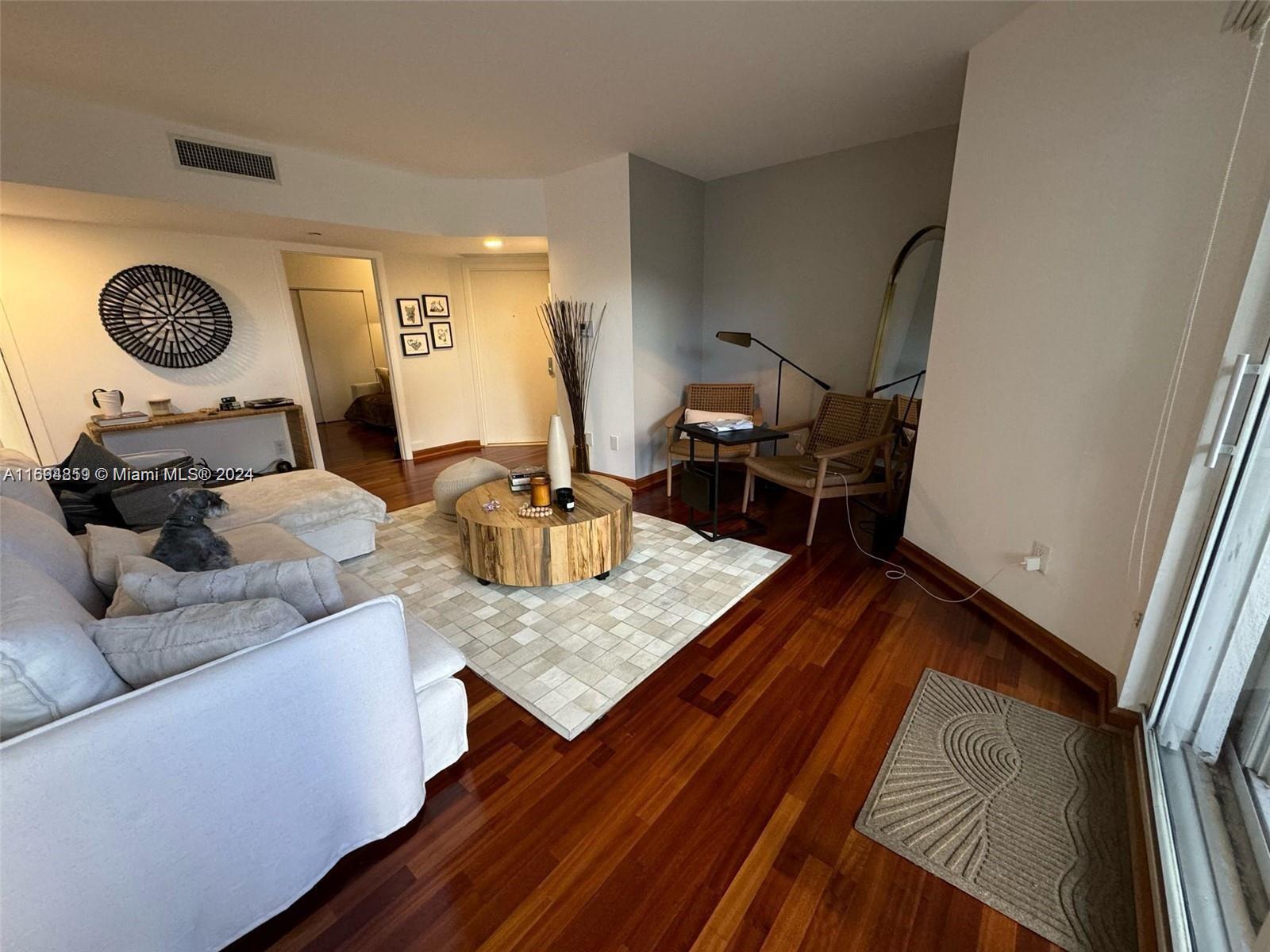 Property for Sale at 21205 Yacht Club Dr 401, Aventura, Miami-Dade County, Florida - Bedrooms: 2 
Bathrooms: 1  - $440,000