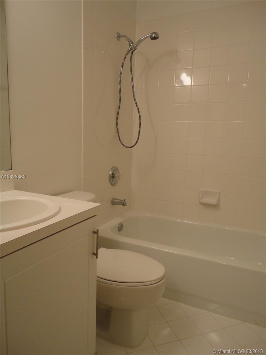 BONITA VILLAS CONDO - Residential Lease