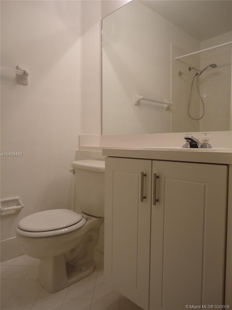 BONITA VILLAS CONDO - Residential Lease