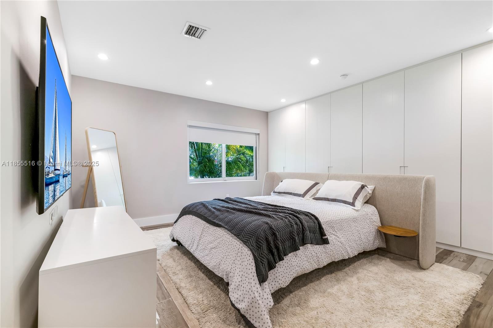 BELLE MEADE 1ST ADDN - Residential