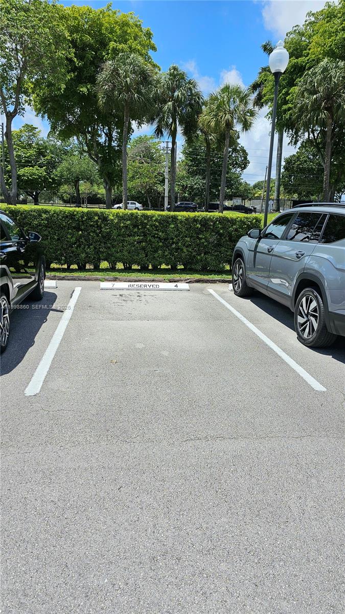 THE HORIZONS CONDO #7 - Residential Lease