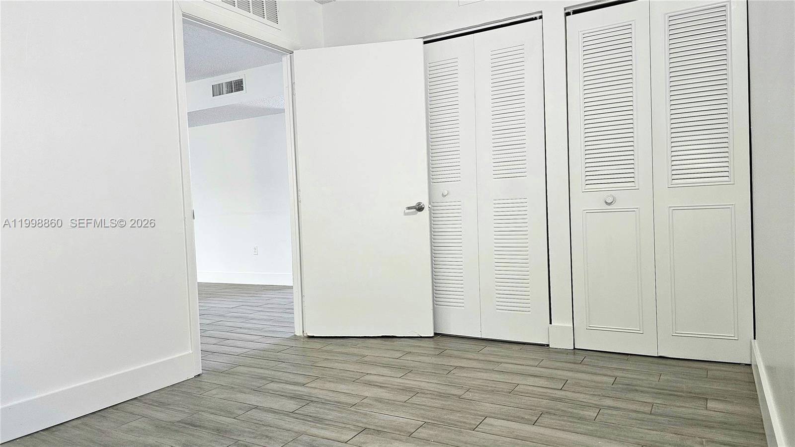 THE HORIZONS CONDO #7 - Residential Lease