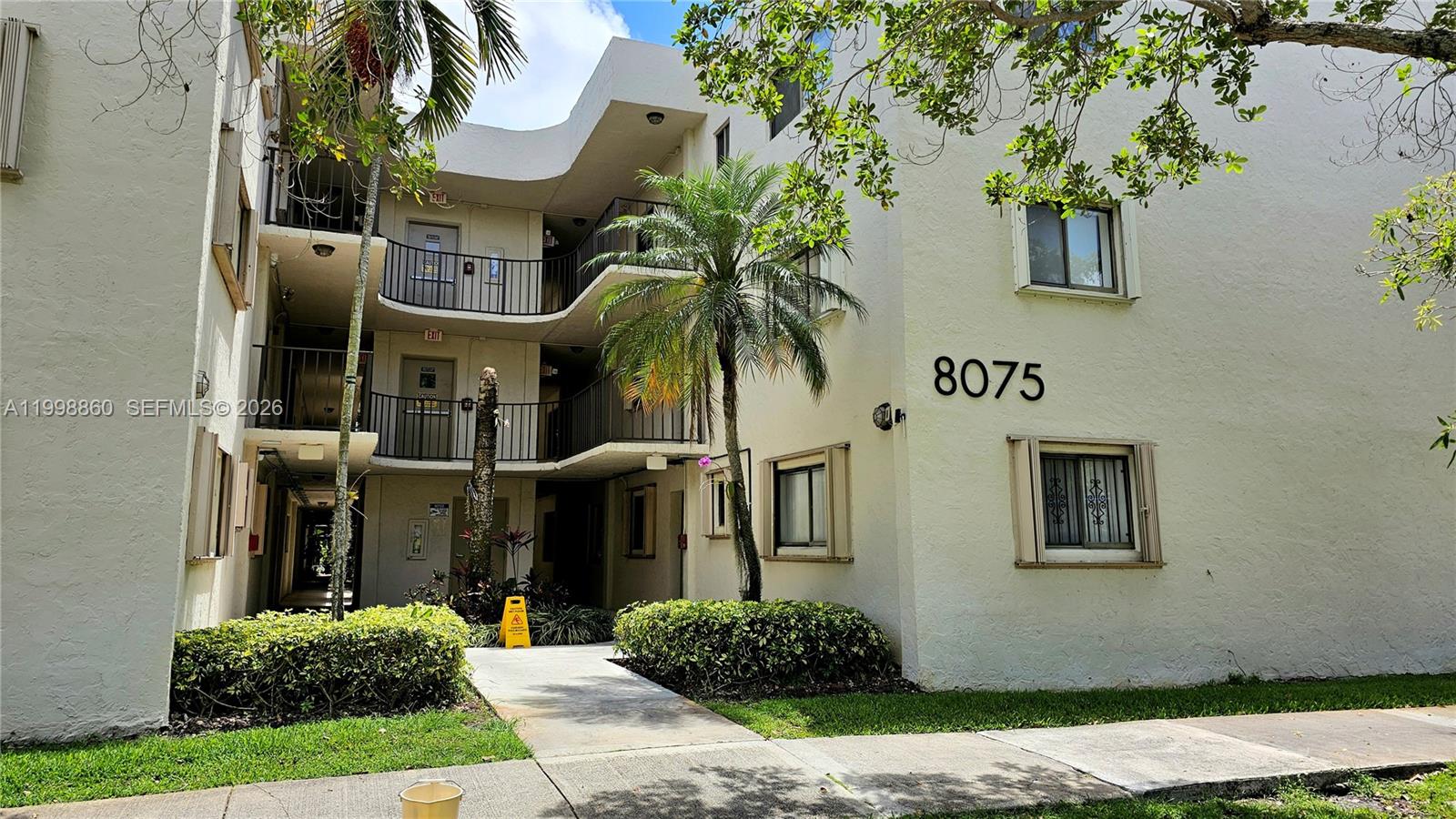 THE HORIZONS CONDO #7 - Residential Lease