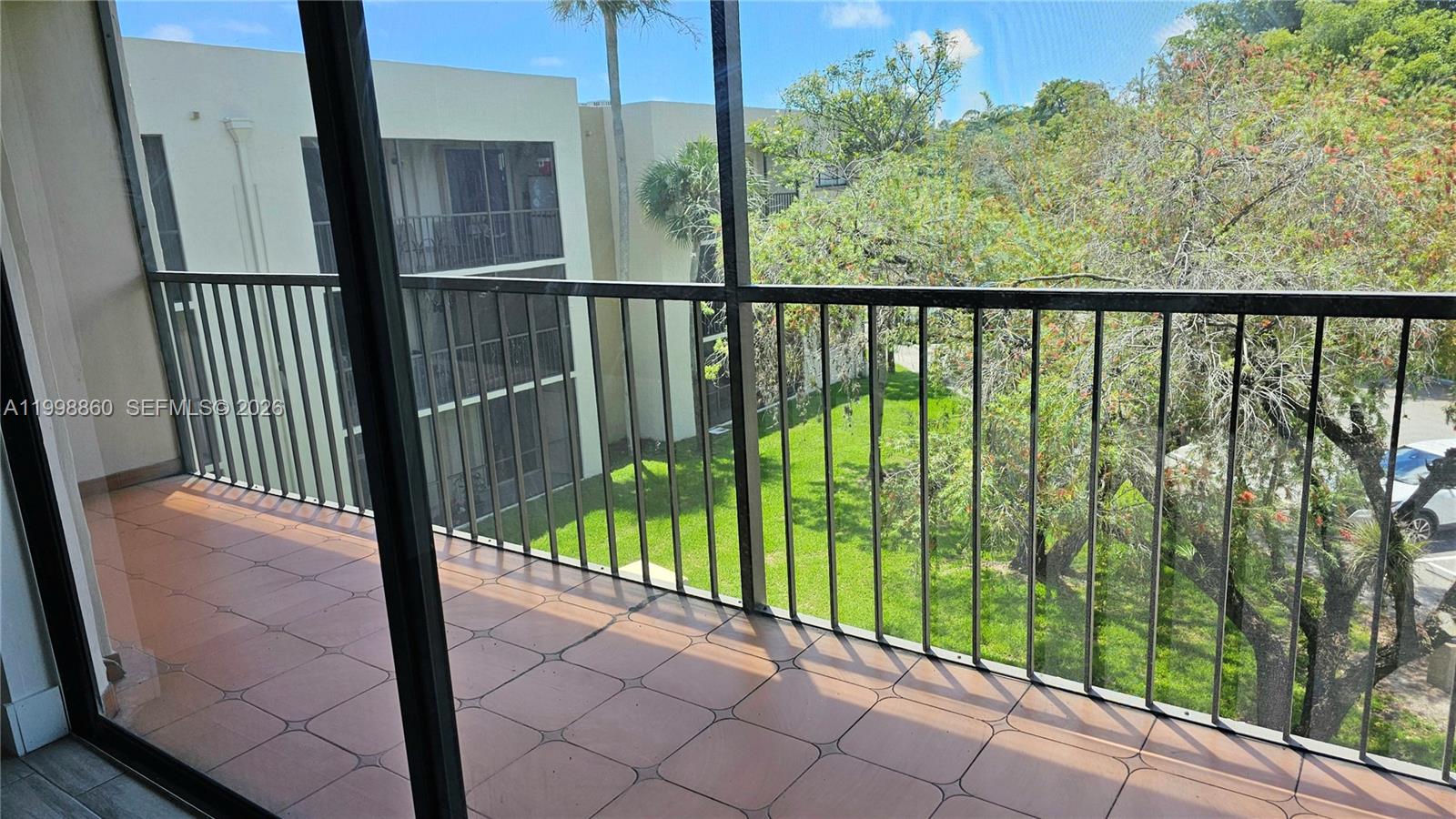 THE HORIZONS CONDO #7 - Residential Lease